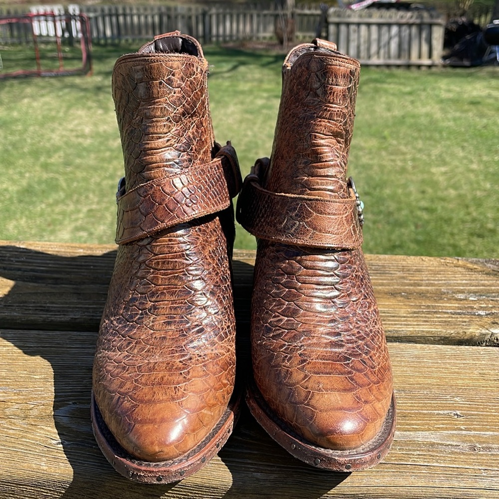 Lane Mattie Sz 7.5 Brown Croc Leather Western Ankle Booties - Picture 2 of 15